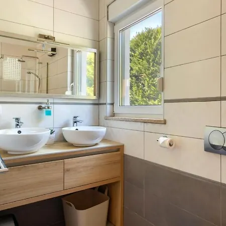 Modern Zara With Pool In Visnjan Vila Radossi